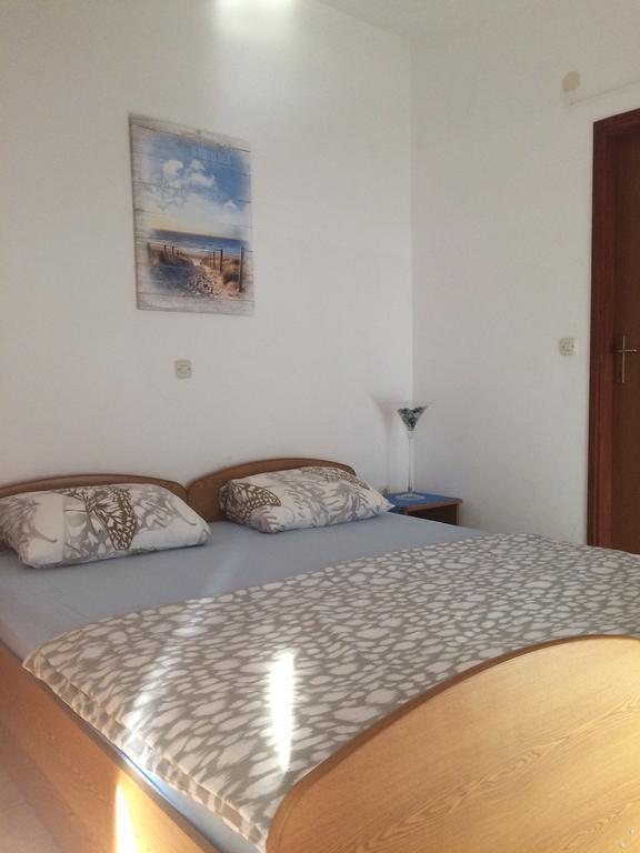 Apartmani Emilio 诺瓦利娅 外观 照片